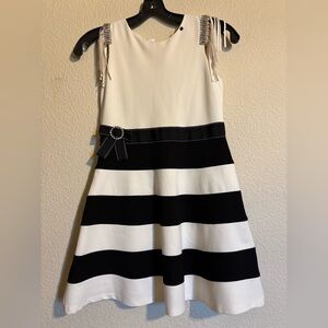 Chic Striped Kids Dress with Bow Accent
